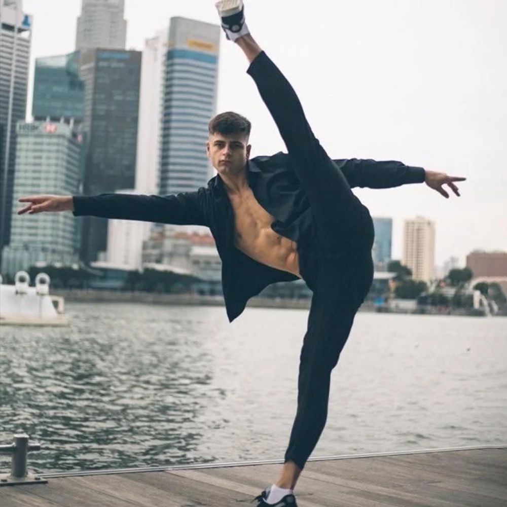 Performer 26