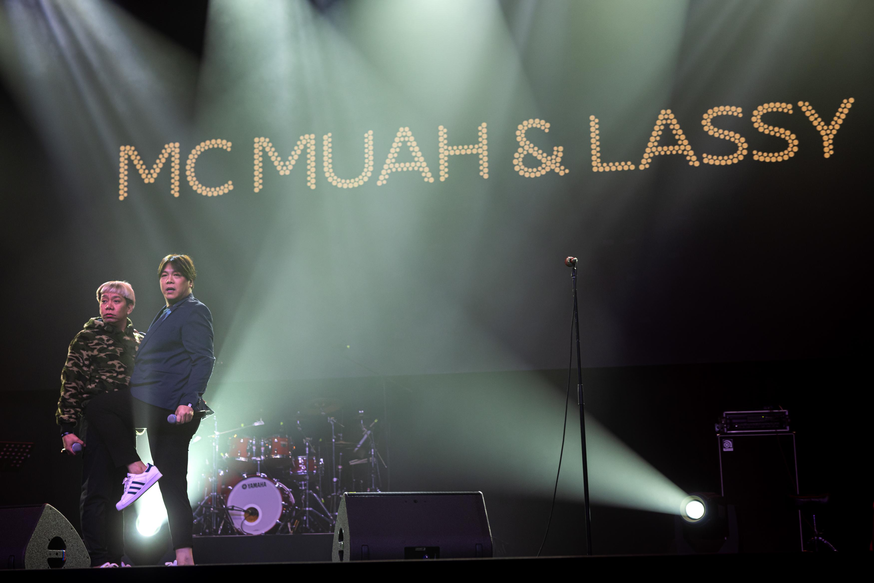 Show photo 27