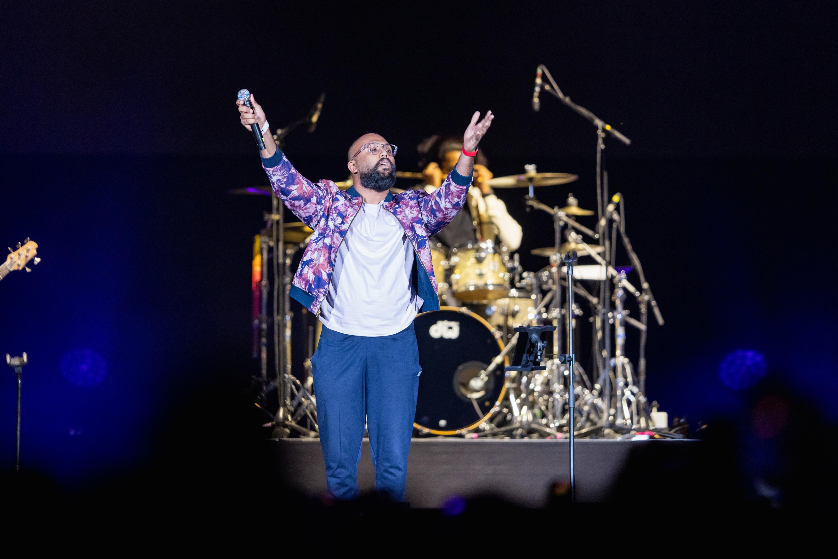 Show photo 43